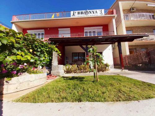 1-Zadar-Ane-Vidović--Bronya_kuća